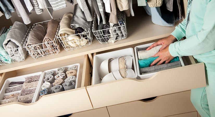 Come organizzare l'armadio perfetto divisori per cassetti organizzazione armadio